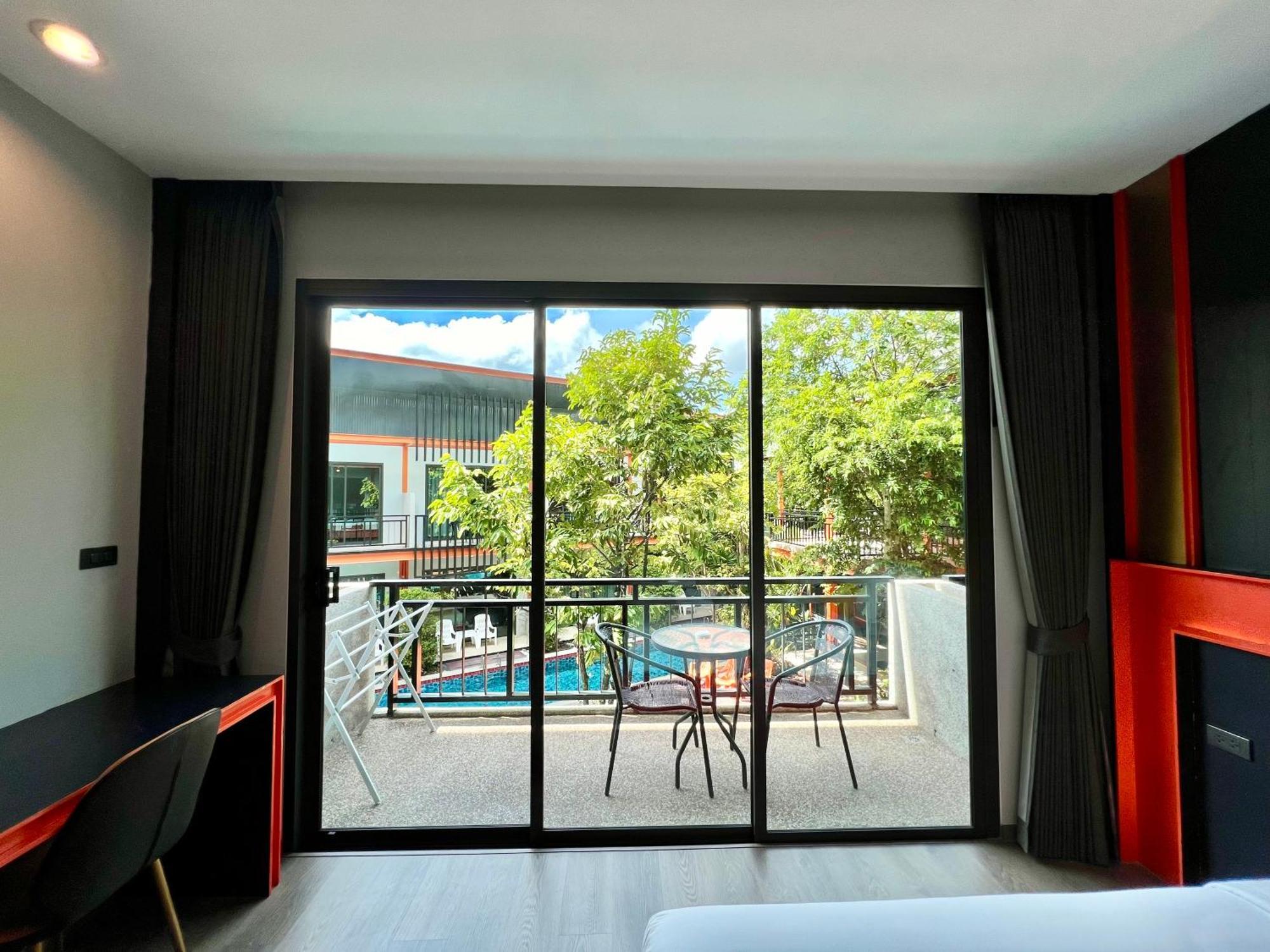 Wow Phuket Hotel Eksteriør billede